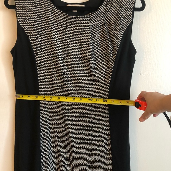 Ann Taylor LOFT gorgeous soft dress - Picture 5 of 9